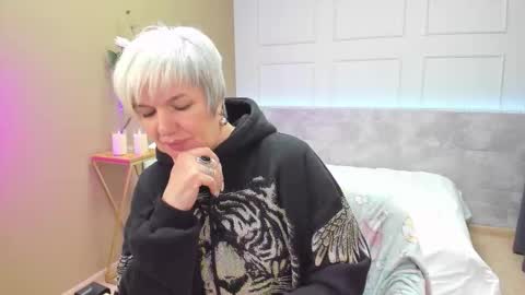 Snapshot of carmensoft chatting on October 2, 9:11 pm Carmen online show from October 2, 9:11 pm