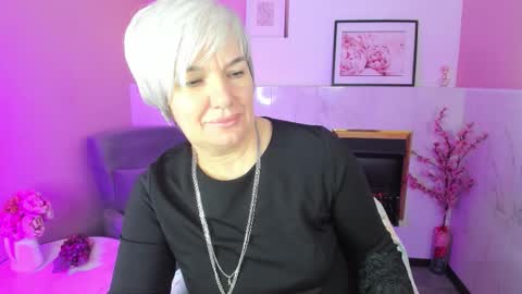 Snapshot of carmensoft chatting on October 18, 8:53 pm Carmen online show from October 18, 8:53 pm