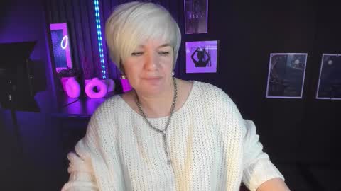 Snapshot of carmensoft chatting on November 4, 8:30 pm Carmen online show from November 4, 8:30 pm