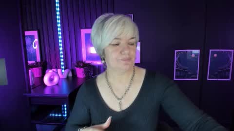 Snapshot of carmensoft chatting on November 16, 8:47 pm Carmen online show from November 16, 8:47 pm