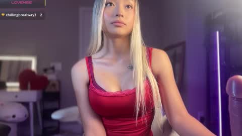 carmenxrose online show from October 25, 11:43 pm