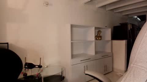 Snapshot of carmesix__ chatting on March 16, 11:31 pm carmesix__ online show from March 16, 11:31 pm