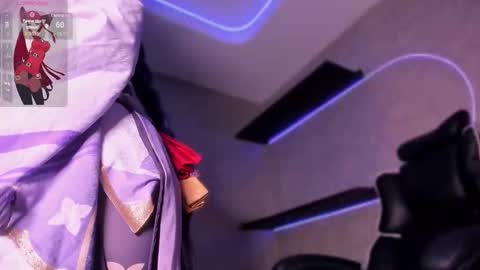 Snapshot of carmiilla chatting on March 24, 10:48 pm carmiilla online show from March 24, 10:48 pm