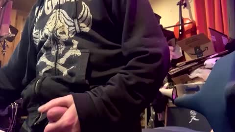 Snapshot of carnygoat chatting on December 17, 4:53 pm Luci online show from December 17, 4:53 pm