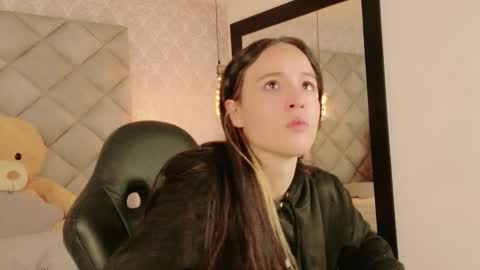 Snapshot of caro_adams1 chatting on December 5, 10:35 am caro_adams1 online show from December 5, 10:35 am