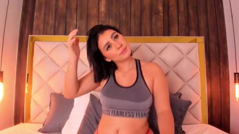 Snapshot of caro_giraldo_ chatting on November 27, 12:07 pm caro_giraldo_ online show from November 27, 12:07 pm