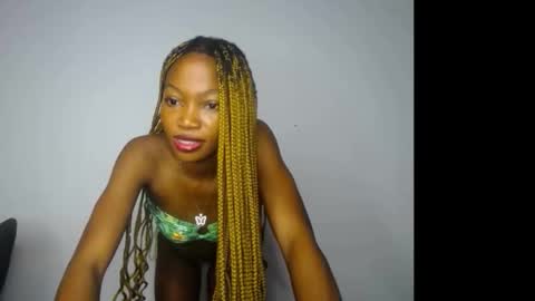 Snapshot of carobaby8 chatting on November 17, 4:29 am caroline online show from November 17, 4:29 am