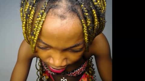 Snapshot of carobaby8 chatting on November 19, 5:40 am caroline online show from November 19, 5:40 am