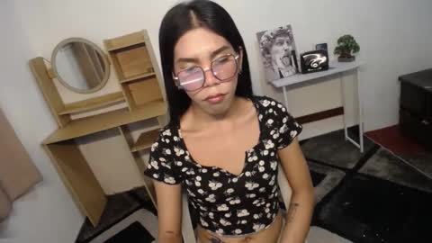 Snapshot of carol_linaxxx chatting on December 22, 8:16 am Carolina online show from December 22, 8:16 am