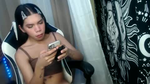 Snapshot of carol_linaxxx chatting on February 10, 6:35 pm Carolina online show from February 10, 6:35 pm