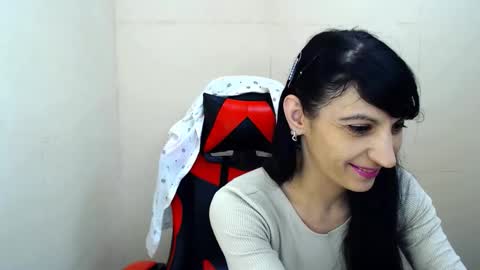 Carol Mathevs online show from November 5, 8:25 am