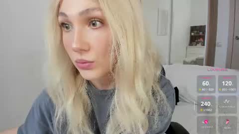 carol_may_ online show from August 2, 9:19 am