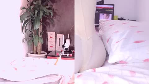 Snapshot of carol_swet chatting on March 18, 11:02 am Carol online show from March 18, 11:02 am