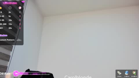Snapshot of carolblonde chatting on February 22, 3:01 am Char online show from February 22, 3:01 am