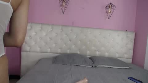 Snapshot of caroliine_fox__ chatting on September 20, 3:40 am caroliine fox online show from September 20, 3:40 am