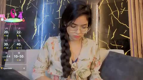 Snapshot of carolina11_pm chatting on April 15, 1:23 am CAROLINA online show from April 15, 1:23 am