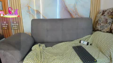 Snapshot of carolina11_pm chatting on April 21, 2:51 am CAROLINA online show from April 21, 2:51 am