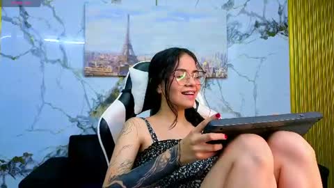 CAROLINA  online show from June 30, 9:49 pm