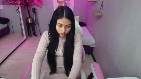 CAROLINA.  online show from March 12, 12:22 pm