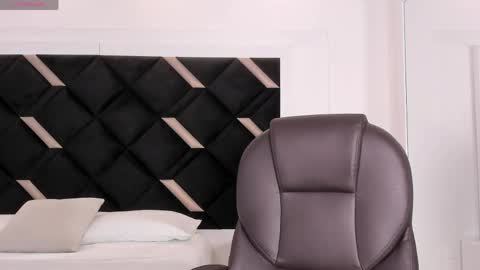 carolina_evannss online show from May 11, 3:56 am