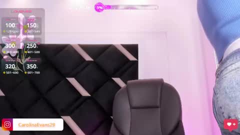 carolina_evannss online show from June 12, 4:33 am