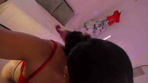 carolina_gaita online show from January 2, 10:58 am