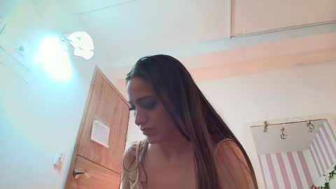 Carolina online show from February 5, 3:52 pm