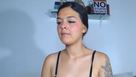 Snapshot of carolina_ml chatting on October 24, 5:09 pm CarolinaM online show from October 24, 5:09 pm