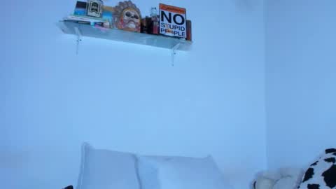 Snapshot of carolina_ml chatting on November 1, 3:58 pm CarolinaM online show from November 1, 3:58 pm