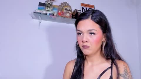 Snapshot of carolina_ml chatting on November 24, 6:29 pm CarolinaM online show from November 24, 6:29 pm