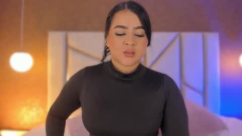 carolinaa_suarez online show from October 11, 11:20 am