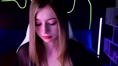 Carolina online show from December 5, 1:25 am