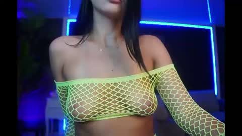 Mellany online show from August 4, 5:10 am