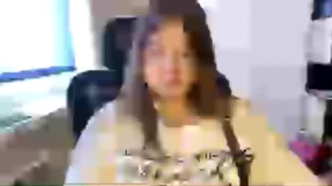 Snapshot of carolindueno chatting on March 15, 7:58 am carolindueno online show from March 15, 7:58 am