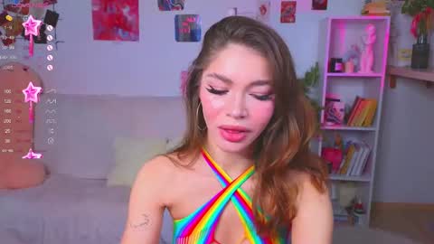 Snapshot of caroline_brown0 chatting on January 8, 2:14 am Caroline online show from January 8, 2:14 am