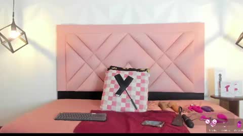 caroline daring online show from June 10, 1:54 pm