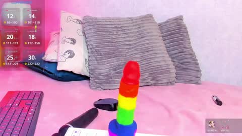 Caroline  online show from December 21, 2:47 pm