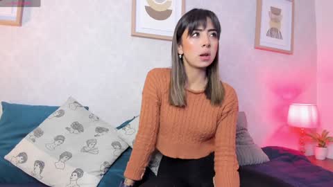  Caroline  online show from January 9, 11:58 am