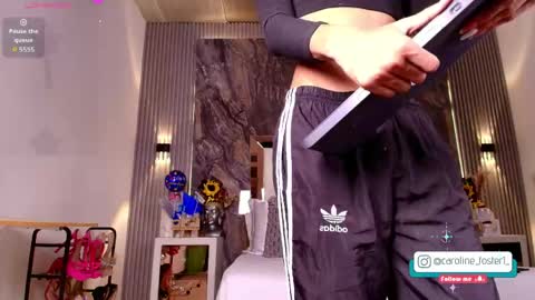caroline_foster1 online show from May 9, 12:10 pm