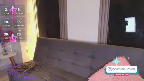 caroline_foster1 online show from May 13, 12:24 pm