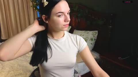 Mary and Carol online show from March 4, 9:37 am