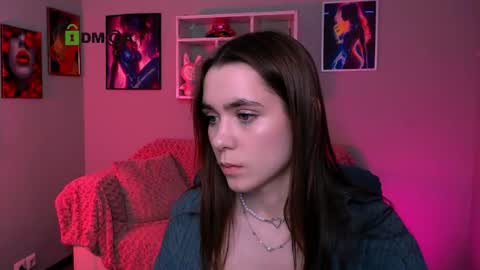 Snapshot of caroline_honeyy chatting on June 10, 11:20 am Caroline online show from June 10, 11:20 am