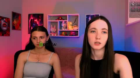 Caroline online show from July 1, 7:57 pm