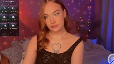 Snapshot of caroline_kiparis chatting on February 28, 11:45 pm Caro online show from February 28, 11:45 pm