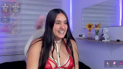 Snapshot of caroline_rodriguez_9 chatting on May 7, 7:08 pm caroline_rodriguez_9 online show from May 7, 7:08 pm