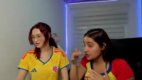 caroline_rodriguez_9 online show from June 27, 7:52 pm