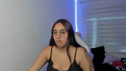 caroline_rodriguez_9 online show from July 16, 6:58 pm
