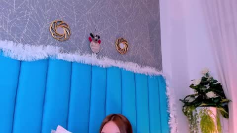 CarolineeGarcia online show from December 21, 9:33 am
