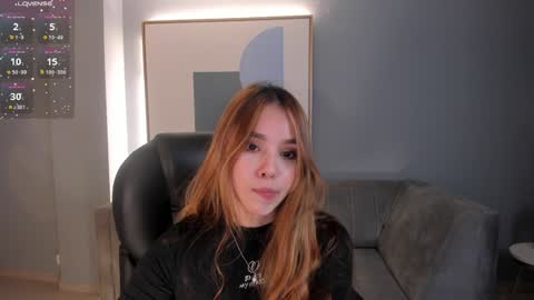 Snapshot of carolinegrace_ chatting on December 29, 11:08 pm Caro online show from December 29, 11:08 pm