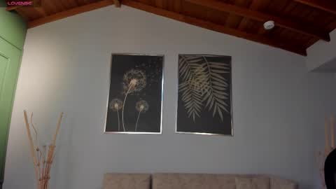 Snapshot of carolinegrace_ chatting on November 3, 10:16 am Caro online show from November 3, 10:16 am